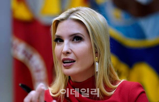 image.png "내꺼 가짜에요"…트럼프 딸 이방카, 사기 \'밈코인\' 경고