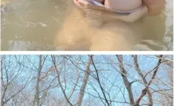 수건 하나로 알몸 가리는 온천녀